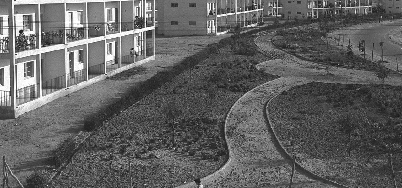 פרוייקט שיכון ממשלתי בבאר שבע, צילם: דוד אלדן, 1954, באדיבות ויקישיתוף